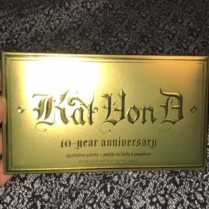 Kat Von D 10th anniversary eyeshadow palette NIB